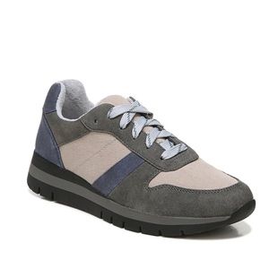 Naturalizer Soul Grey sneaker size 9